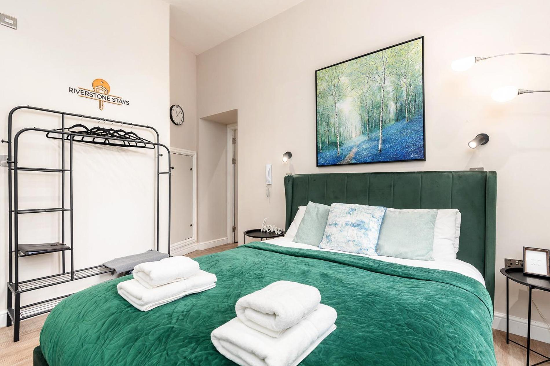 Beautiful Apartment & Central Location & King Size Bed ليدز المظهر الخارجي الصورة